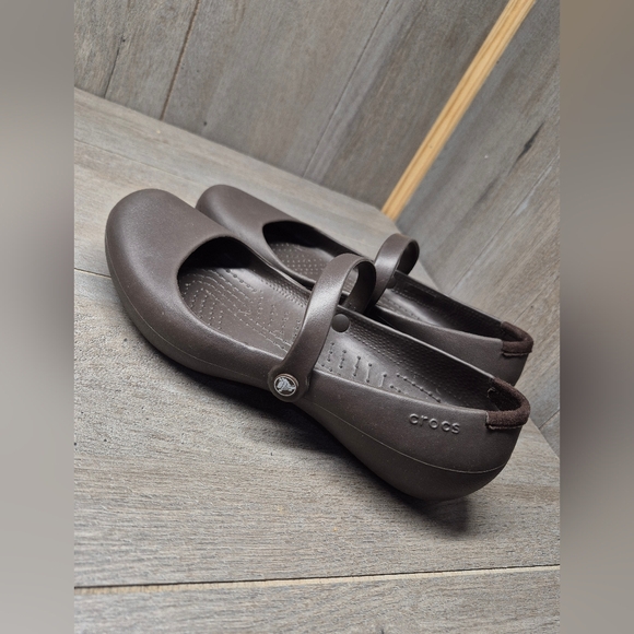 CROCS Flat Alice Slip On Brown Ballet Slip Resistant Shoes Women (Size 8) EUC - Picture 1 of 5